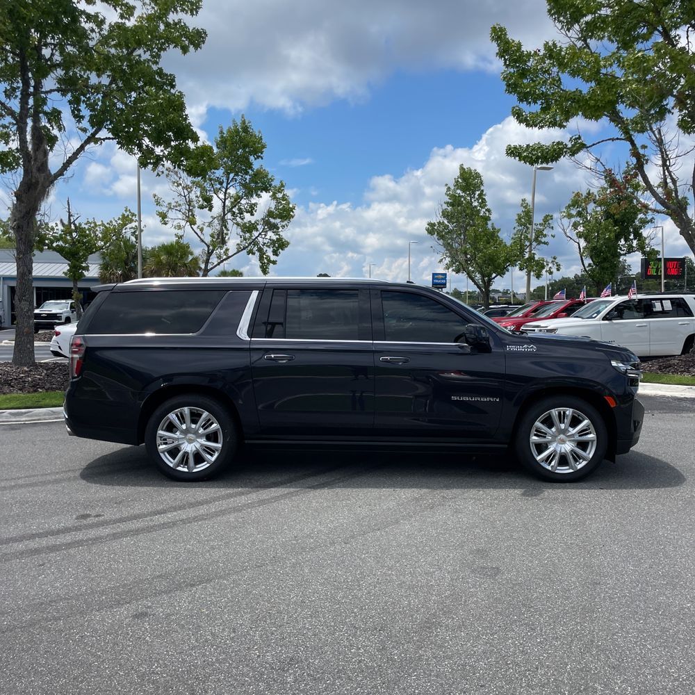 2024 Chevrolet Suburban High Country