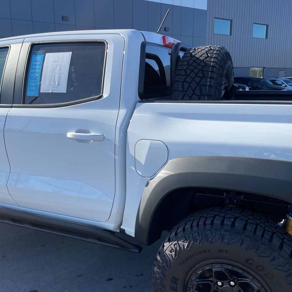 2024 Chevrolet Colorado ZR2
