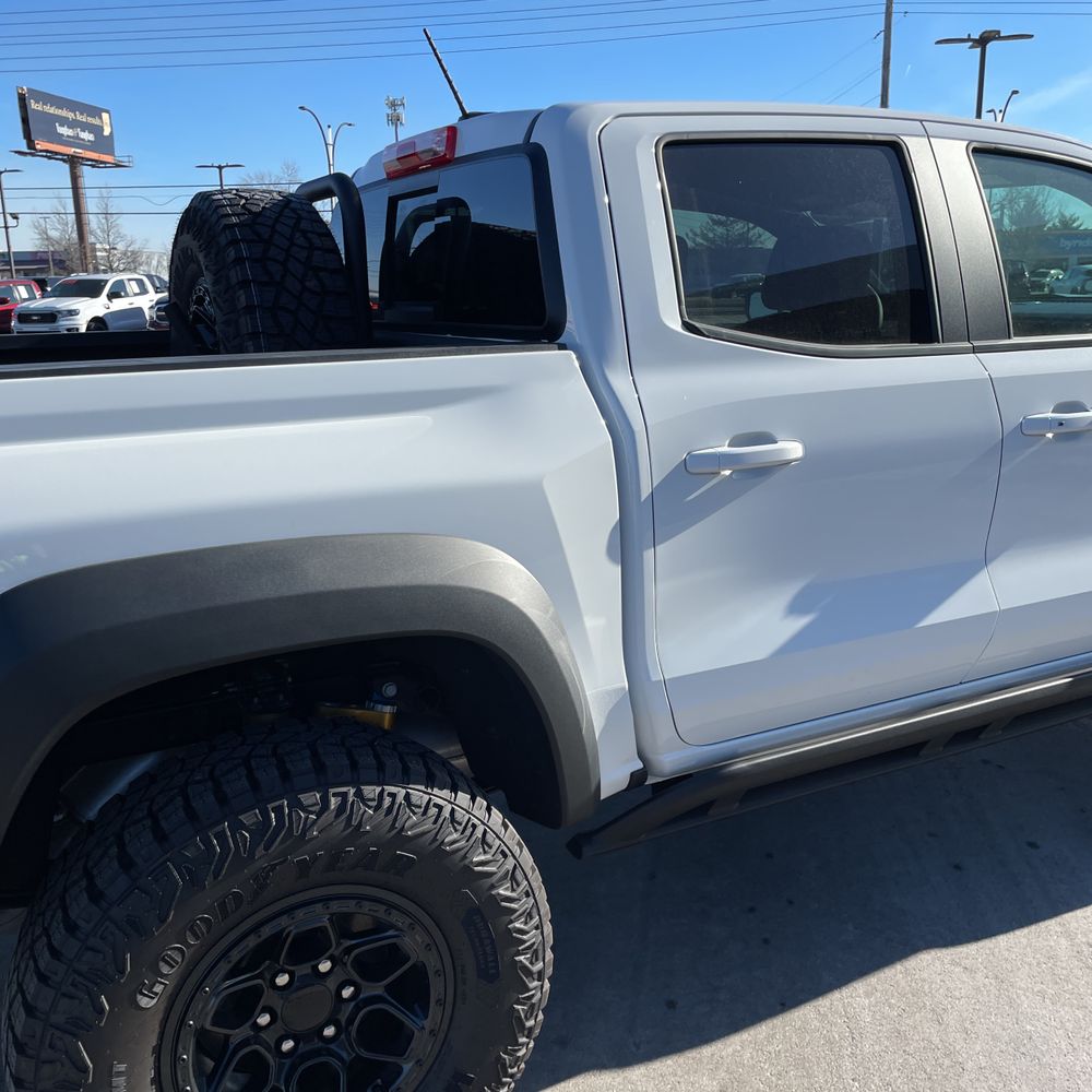 2024 Chevrolet Colorado ZR2