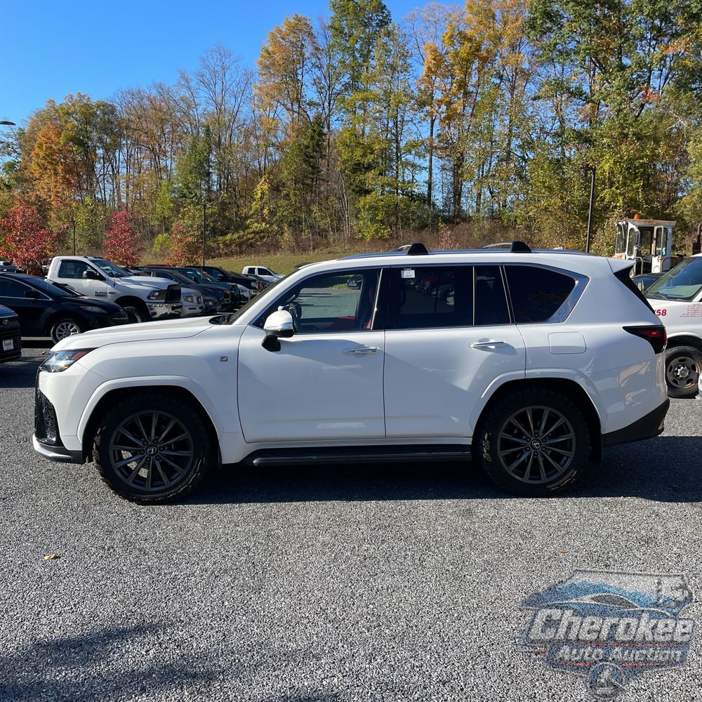 2024 Lexus LX 600 F SPORT Handling