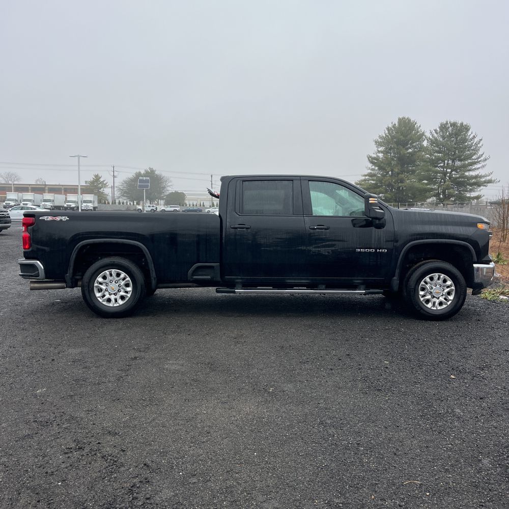 2025 Chevrolet Silverado 3500HD LT