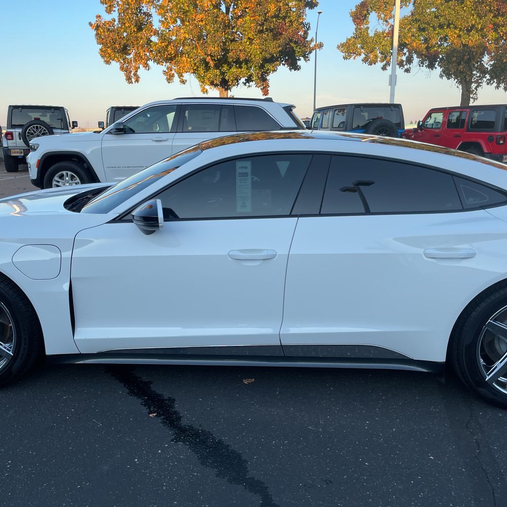 2022 Audi e-tron GT Premium Plus