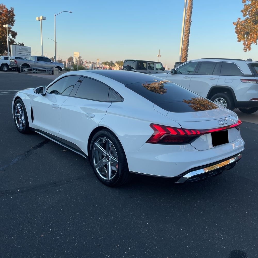 2022 Audi e-tron GT Premium Plus