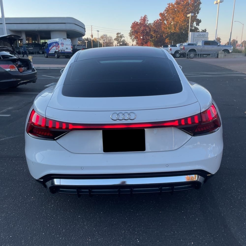 2022 Audi e-tron GT Premium Plus