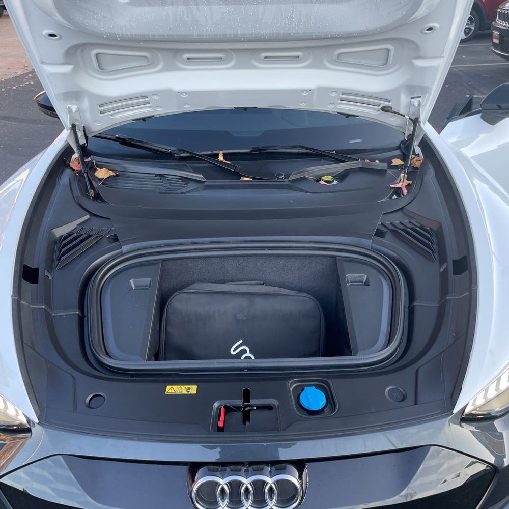 2022 Audi e-tron GT Premium Plus