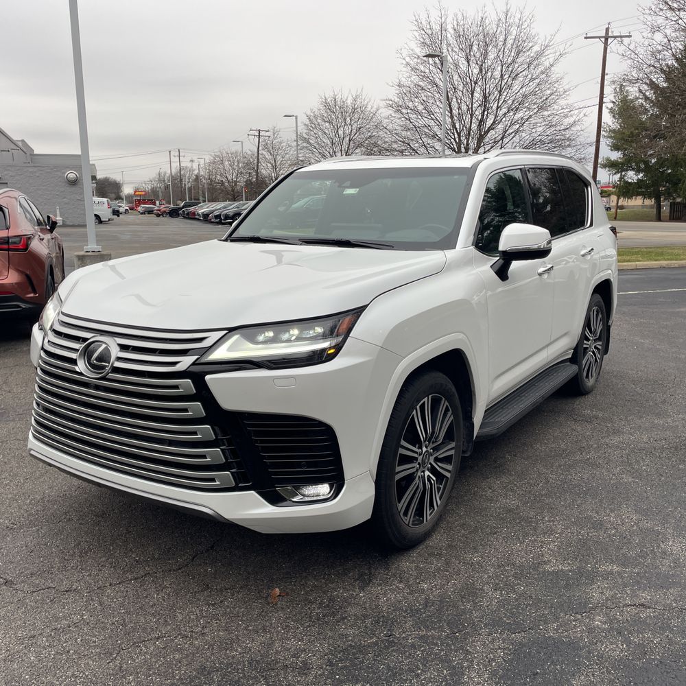 2022 Lexus LX 600