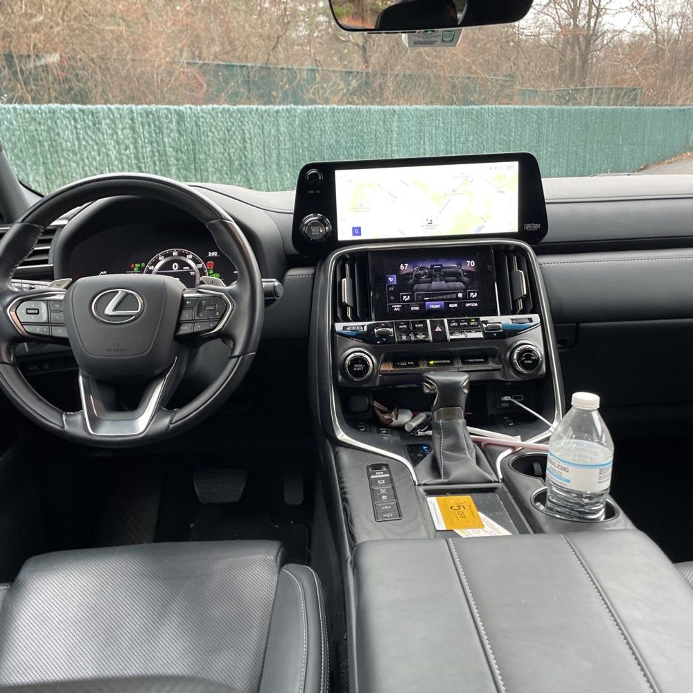 2022 Lexus LX 600 Luxury