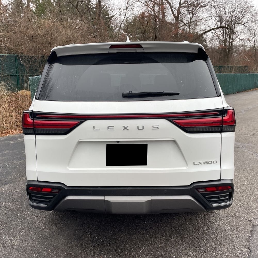 2022 Lexus LX 600 Luxury