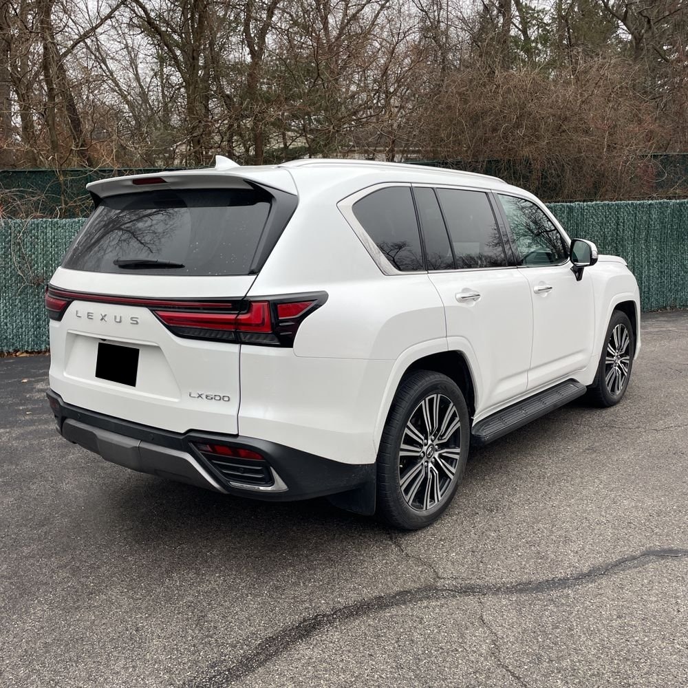 2022 Lexus LX 600 Luxury