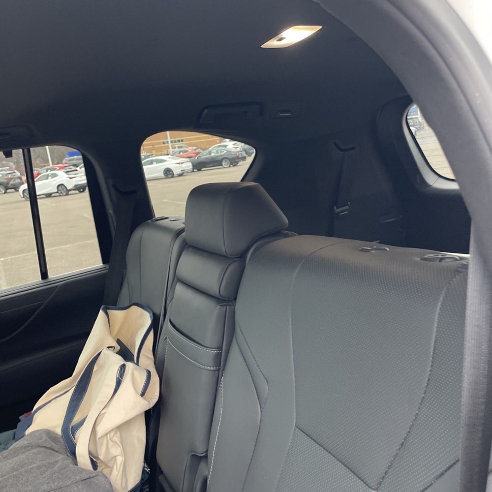 2022 Lexus LX 600 Luxury