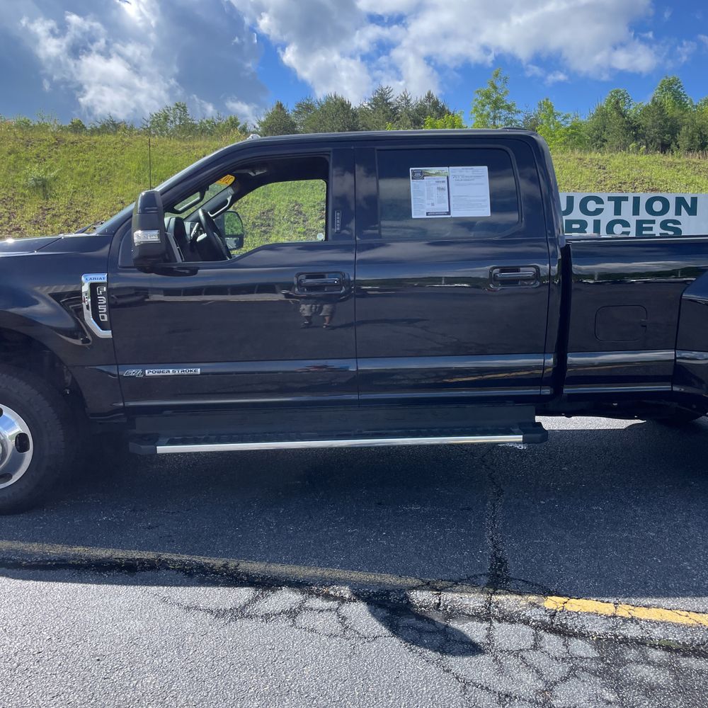 2022 Ford F-350 Super Duty Lariat
