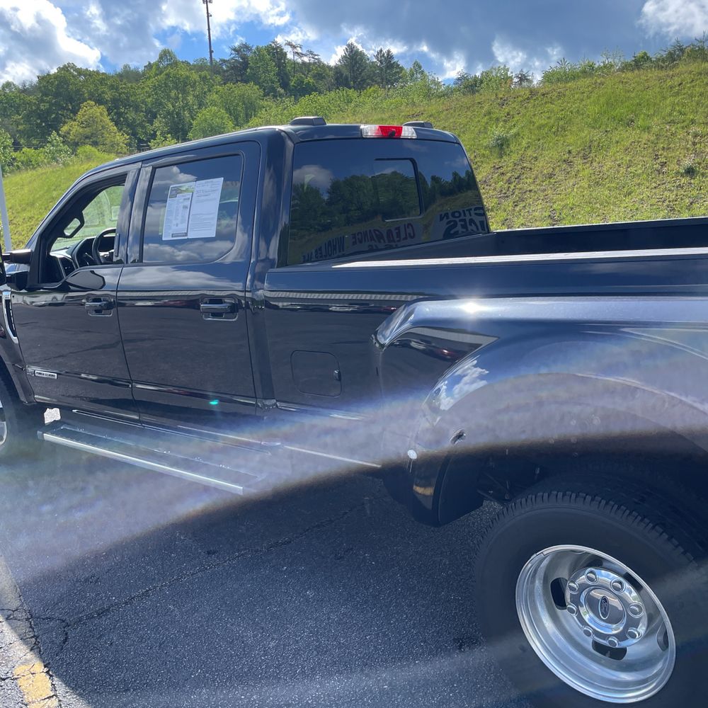 2022 Ford F-350 Super Duty Lariat