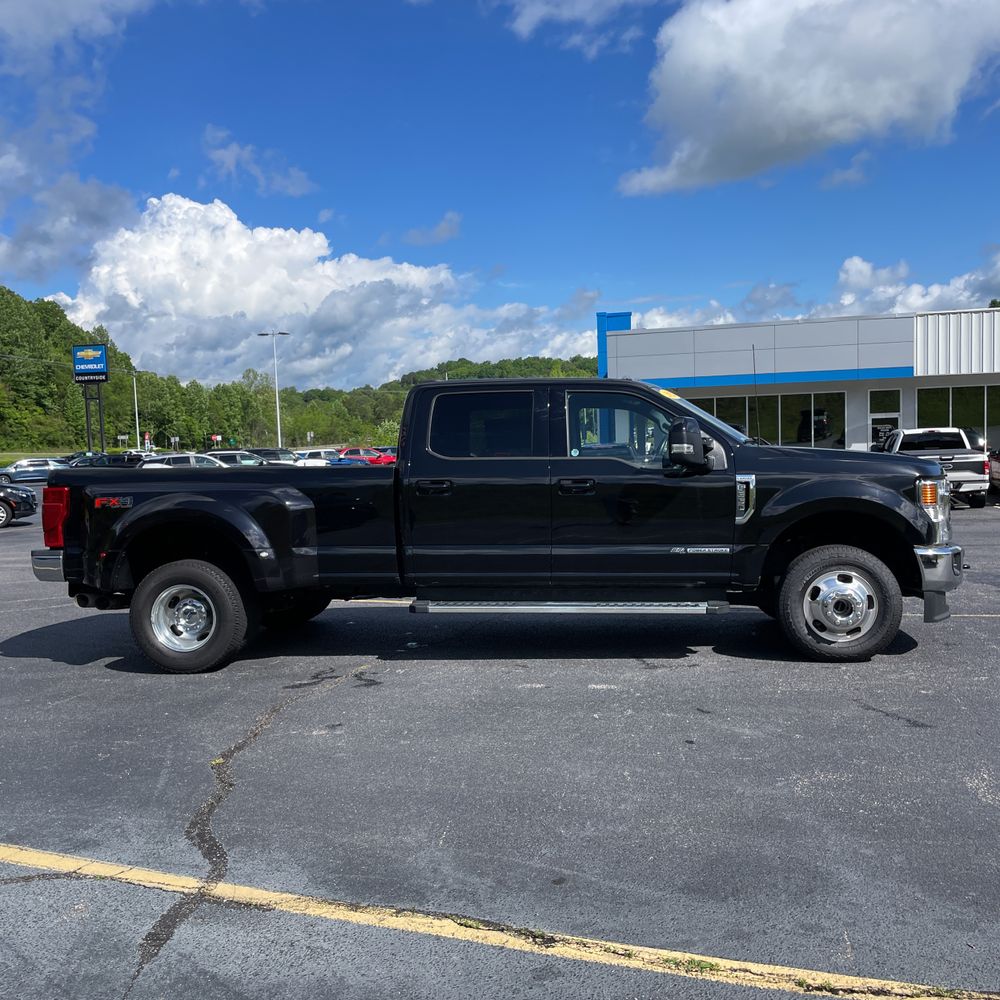 2022 Ford F-350 Super Duty Lariat