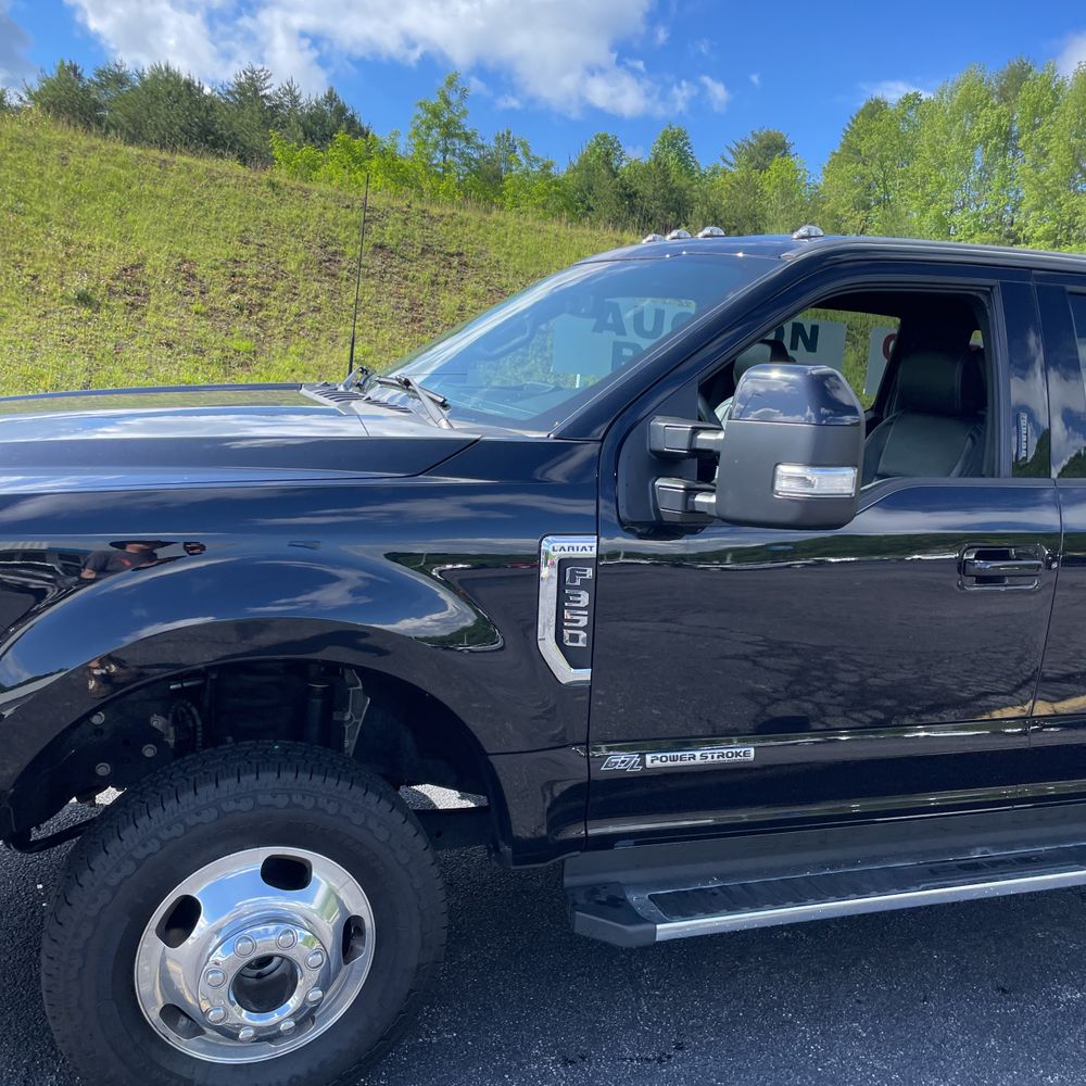 2022 Ford F-350 Super Duty Lariat