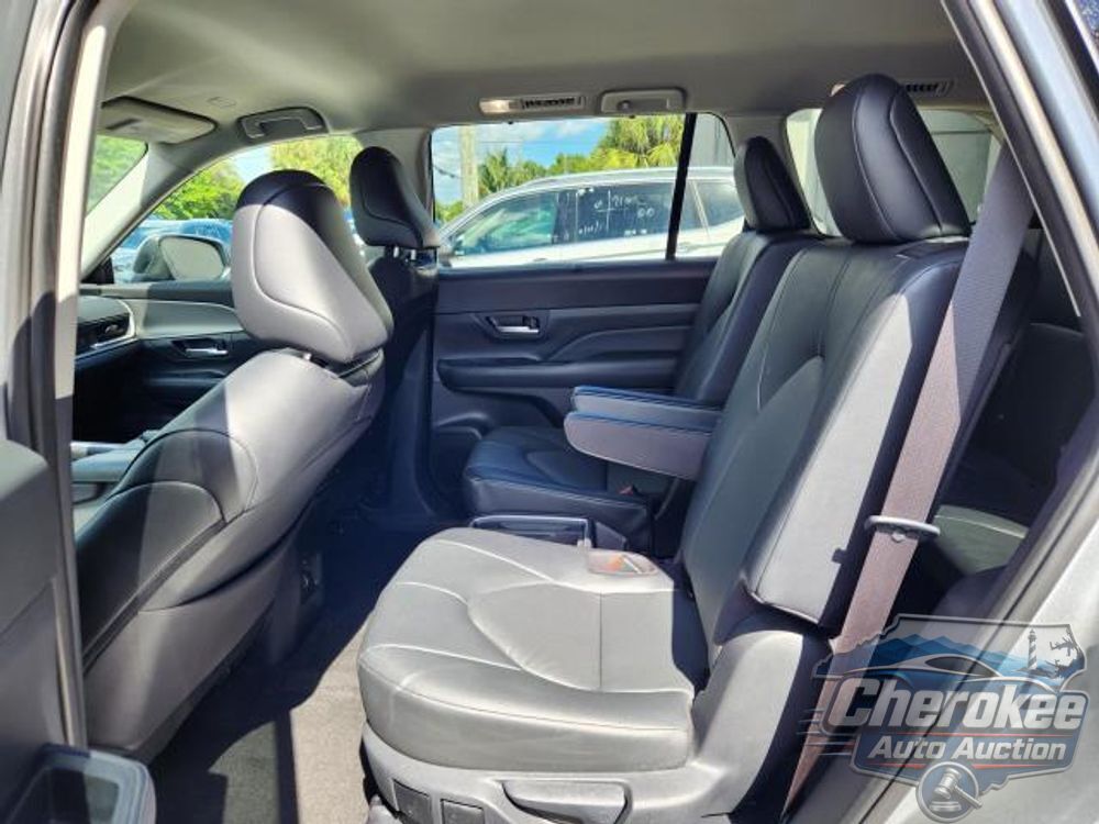 2025 Toyota Grand Highlander XLE