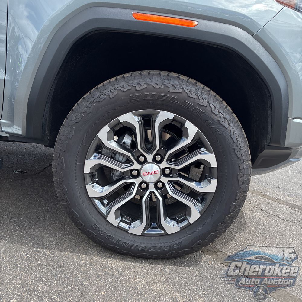 2025 GMC Canyon Denali