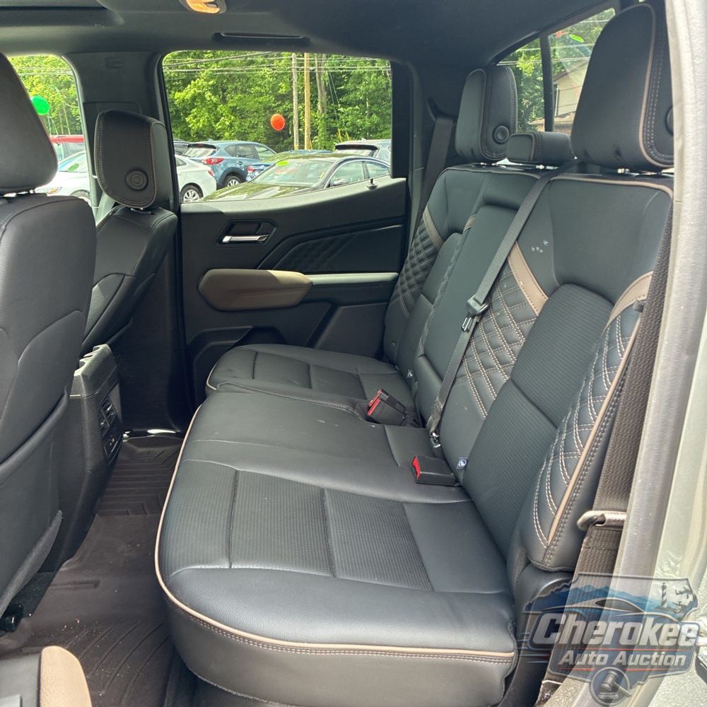 2025 GMC Canyon Denali