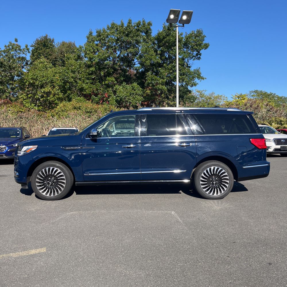 2019 Lincoln Navigator L Black Label