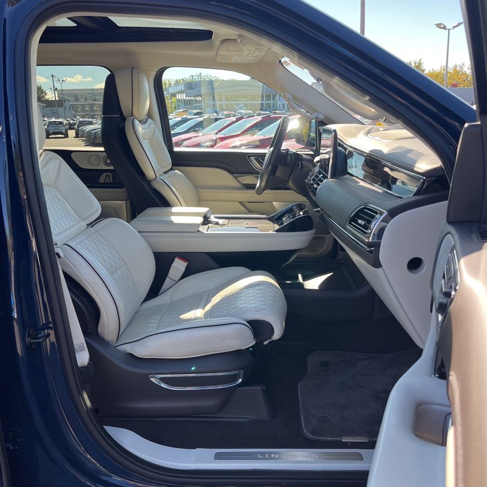 2019 Lincoln Navigator L Black Label