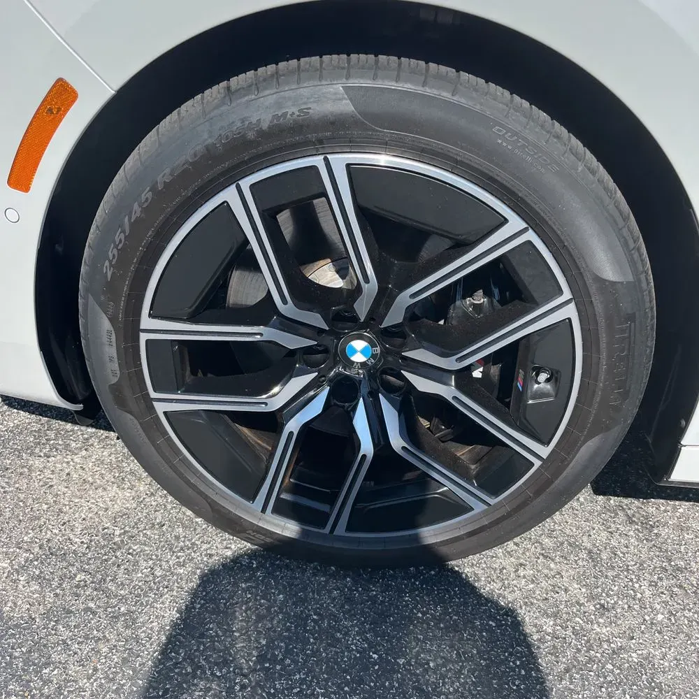 2023 BMW 7-Series 760xi