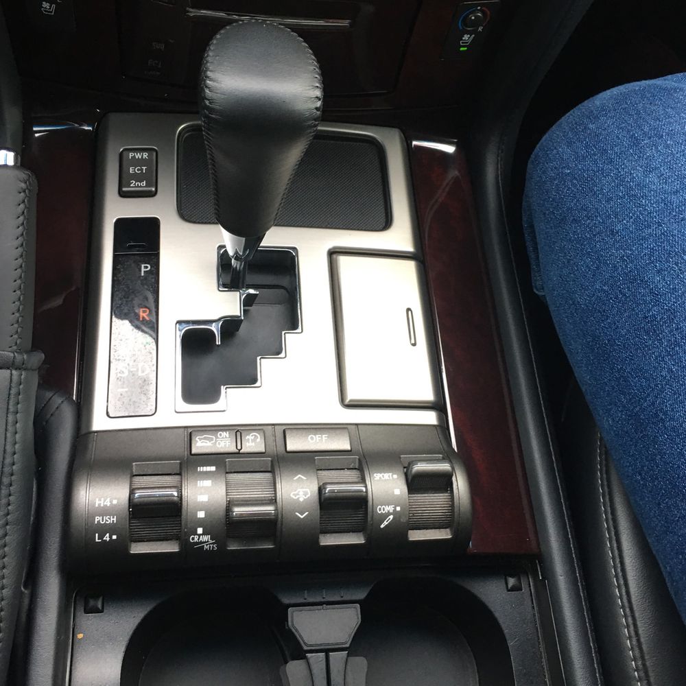 2015 Lexus LX 570