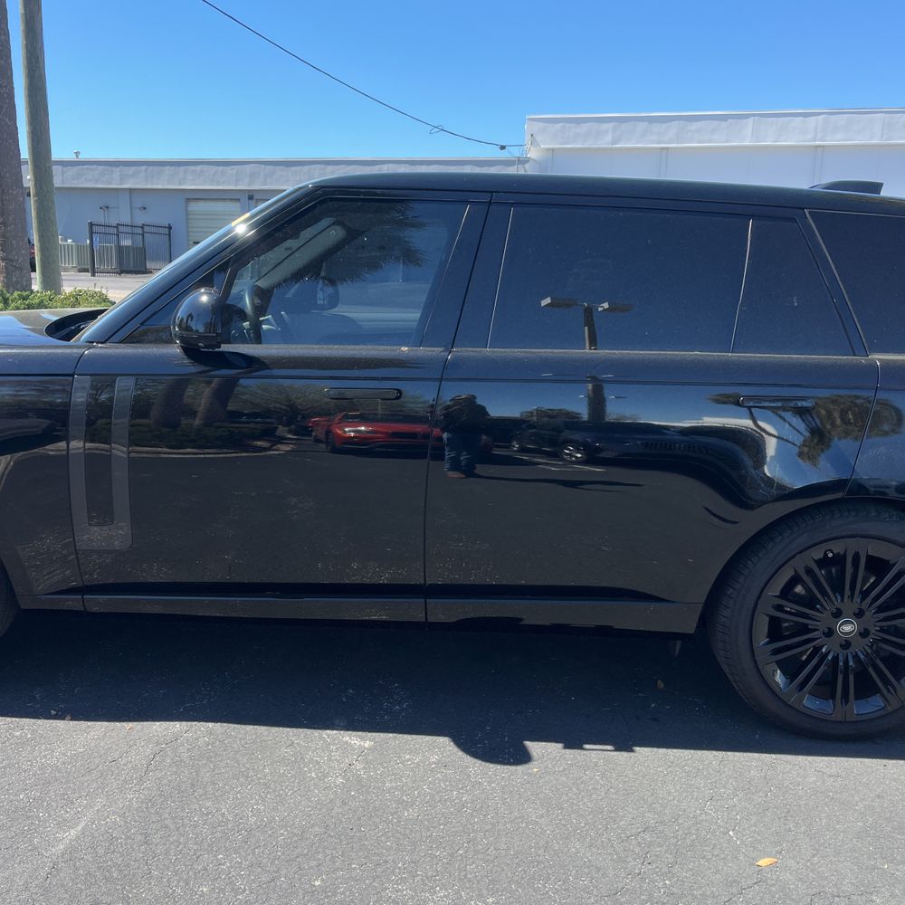 2023 Land Rover Range Rover P530 SE LWB