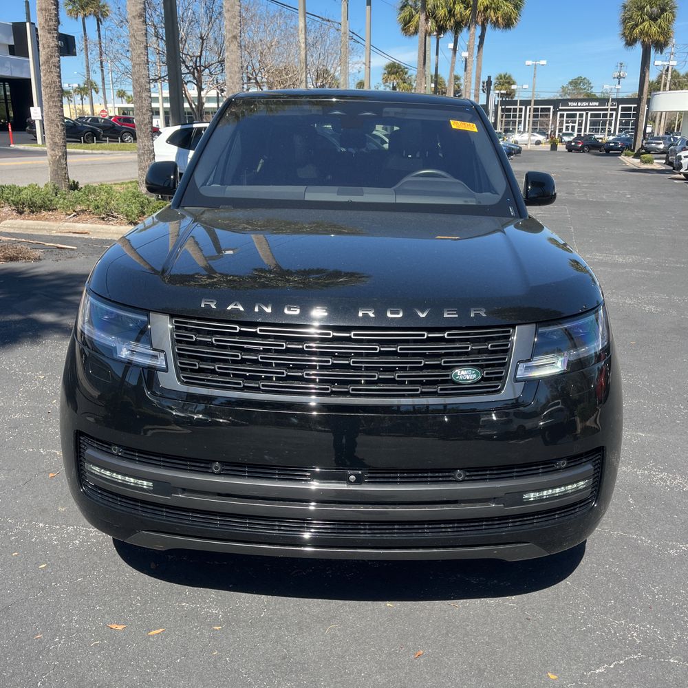 2023 Land Rover Range Rover P530 SE LWB