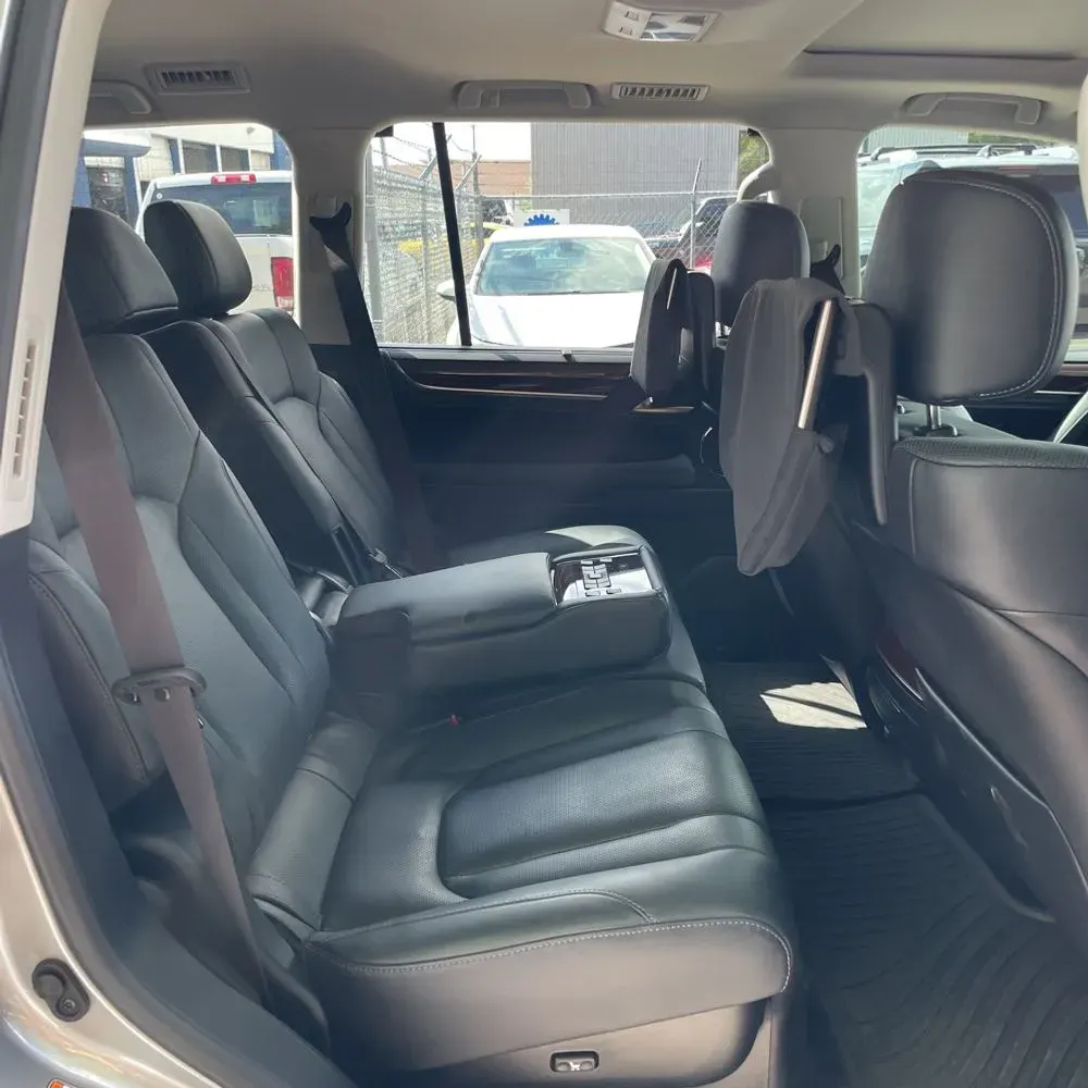 2016 Lexus LX 570 Base