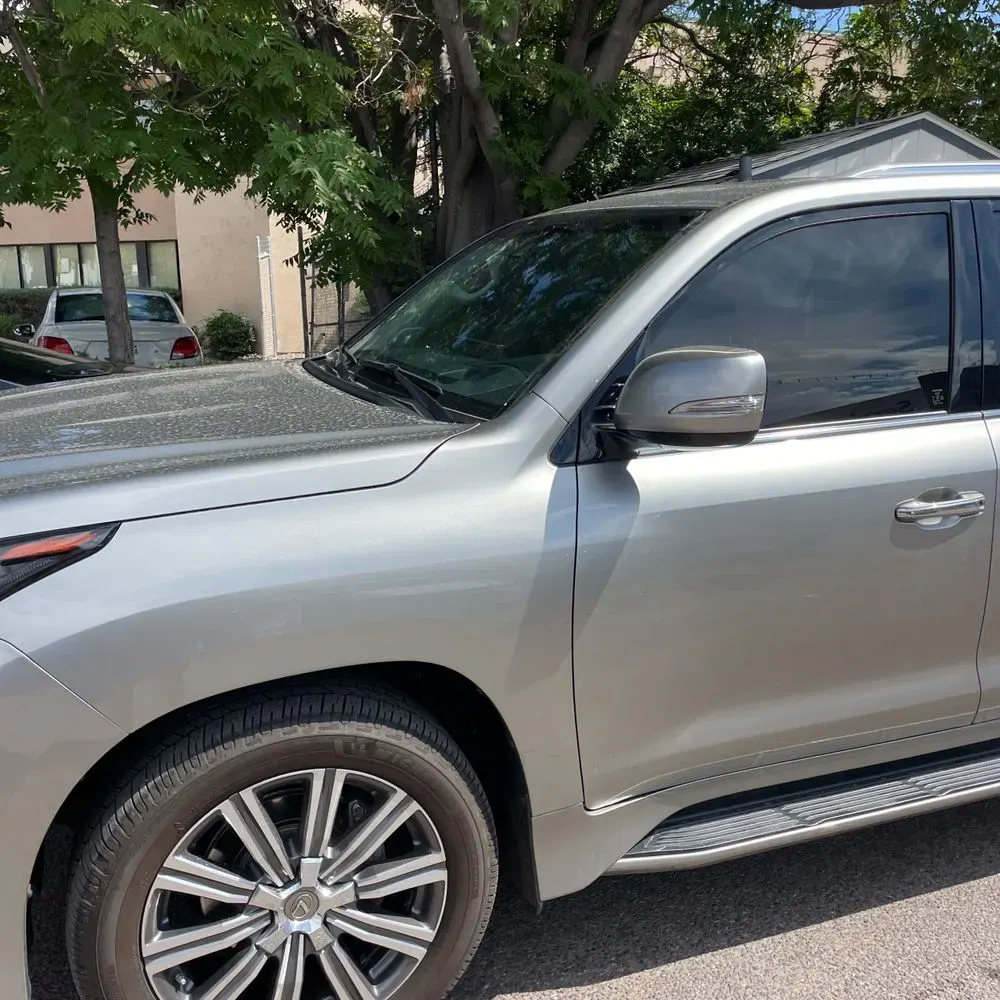 2016 Lexus LX 570 Base