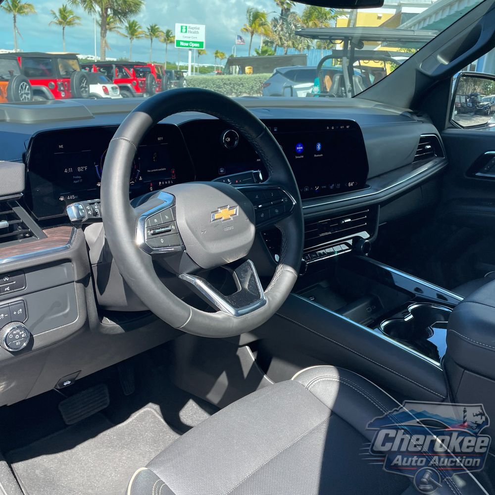 2025 Chevrolet Suburban Premier