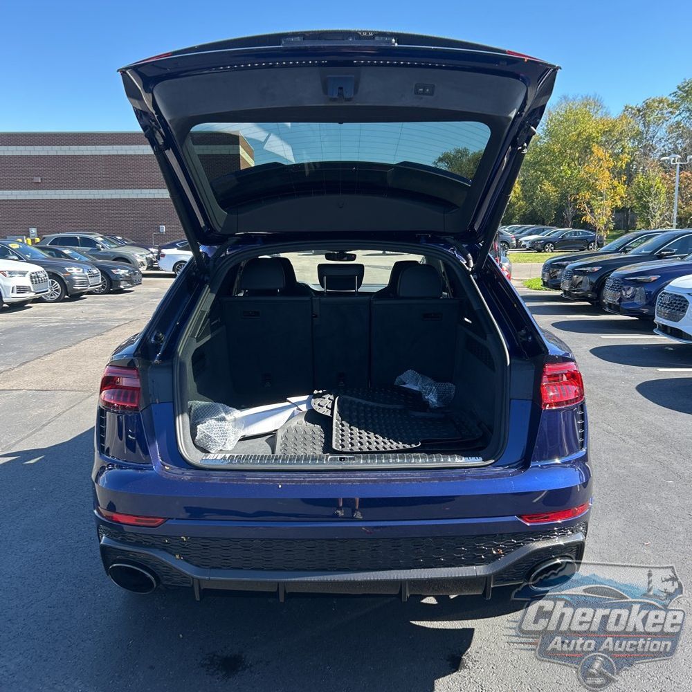 2023 Audi RS Q8