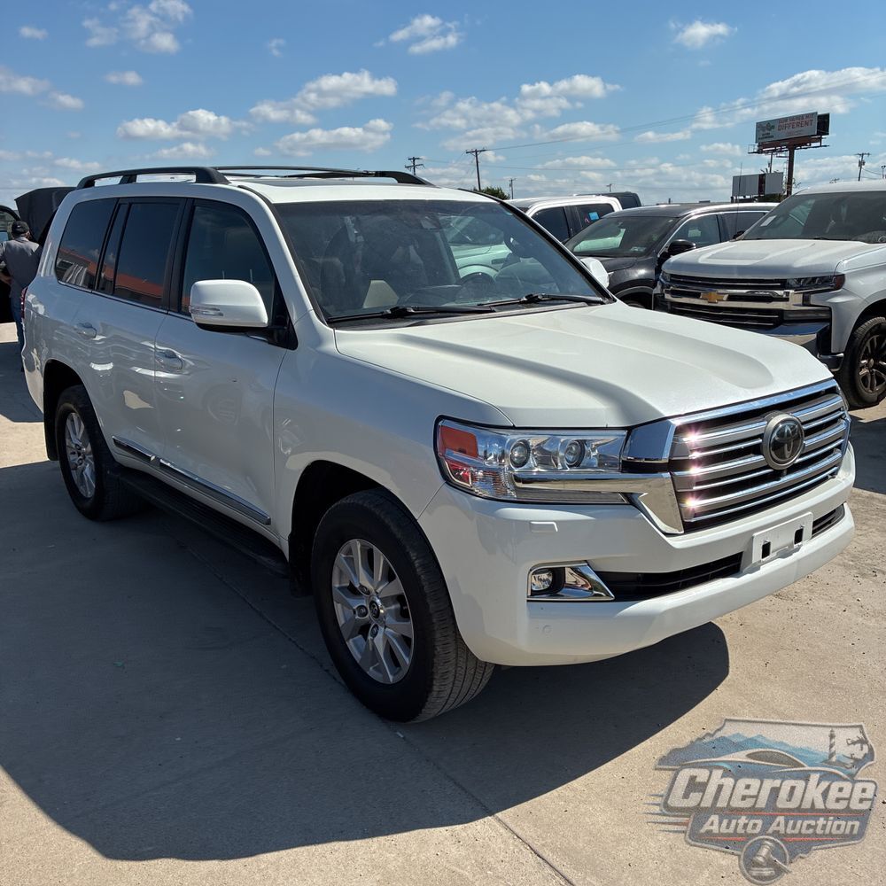 2020 Toyota Land Cruiser Base