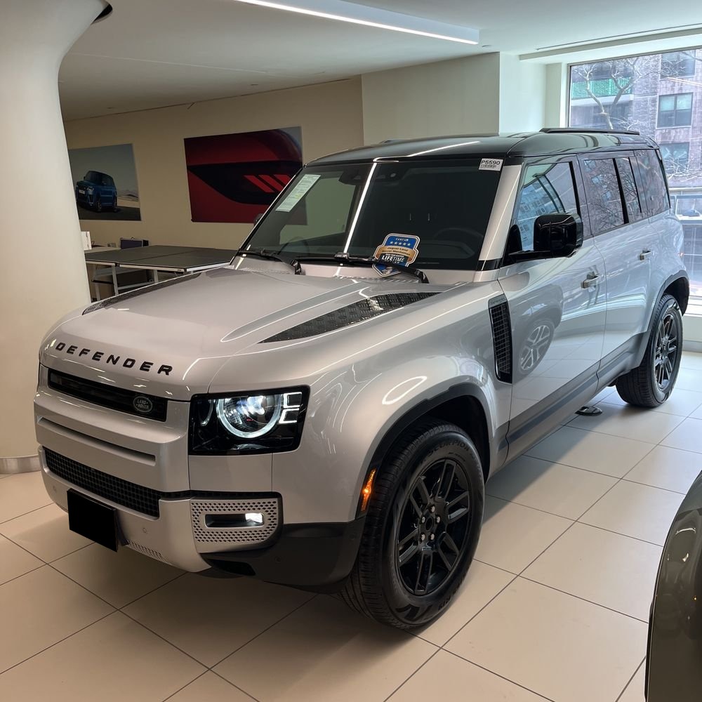 2024 Land Rover Defender 110 P300 S