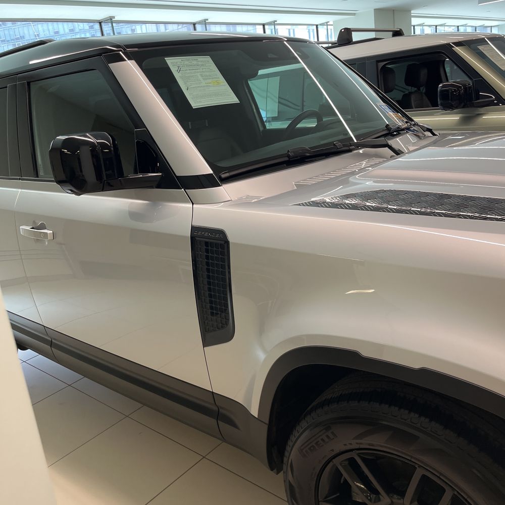 2024 Land Rover Defender 110 P300 S