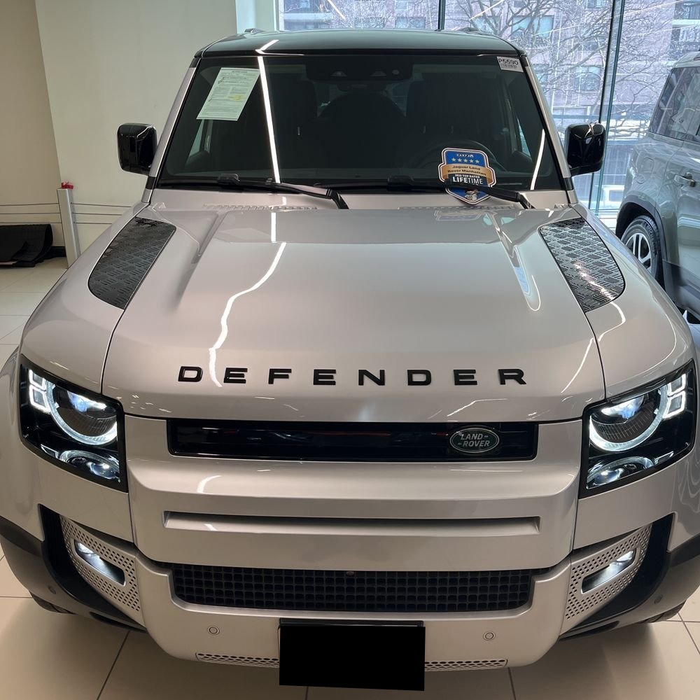 2024 Land Rover Defender 110 P300 S