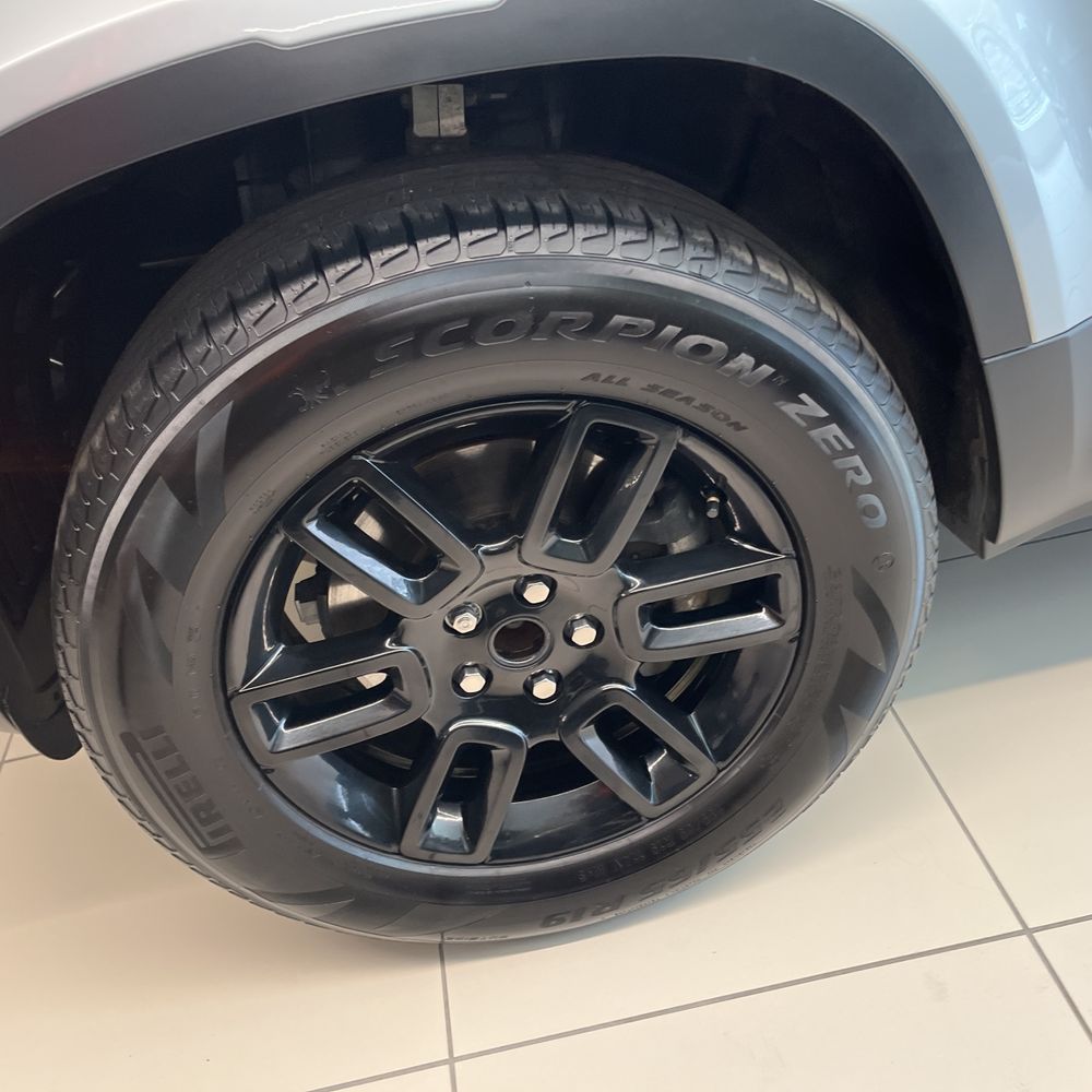 2024 Land Rover Defender 110 P300 S