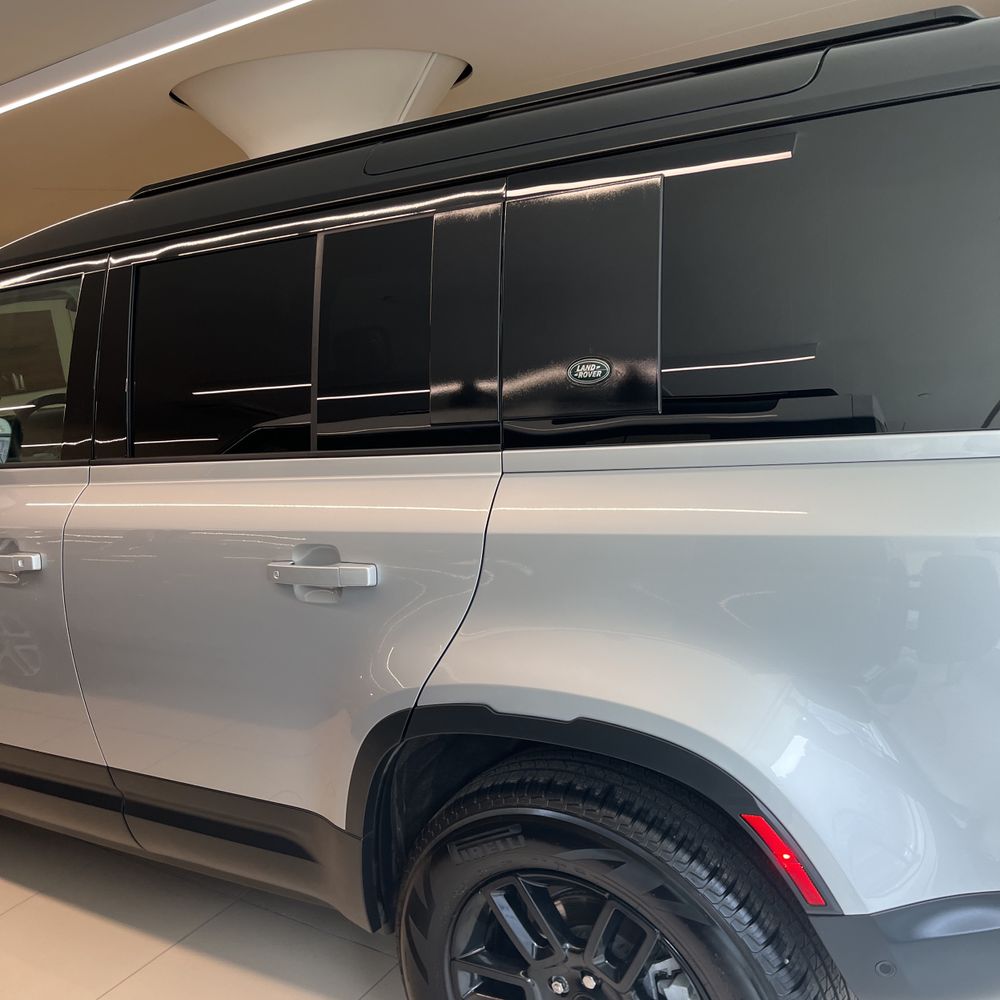2024 Land Rover Defender 110 P300 S