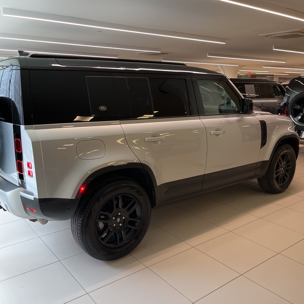 2024 Land Rover Defender 110 P300 S