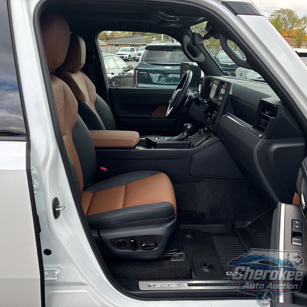 2024 Lexus GX 550 Luxury+