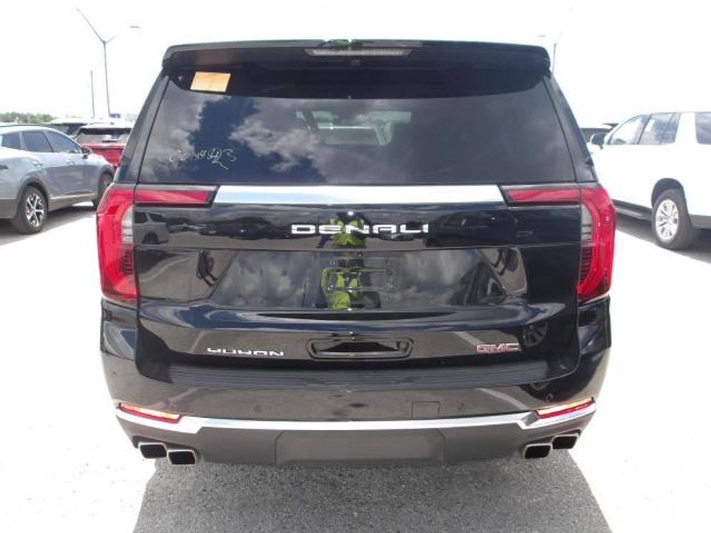 2025 GMC Yukon XL Denali