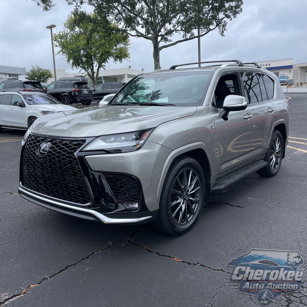 2023 Lexus LX 600 F SPORT Handling