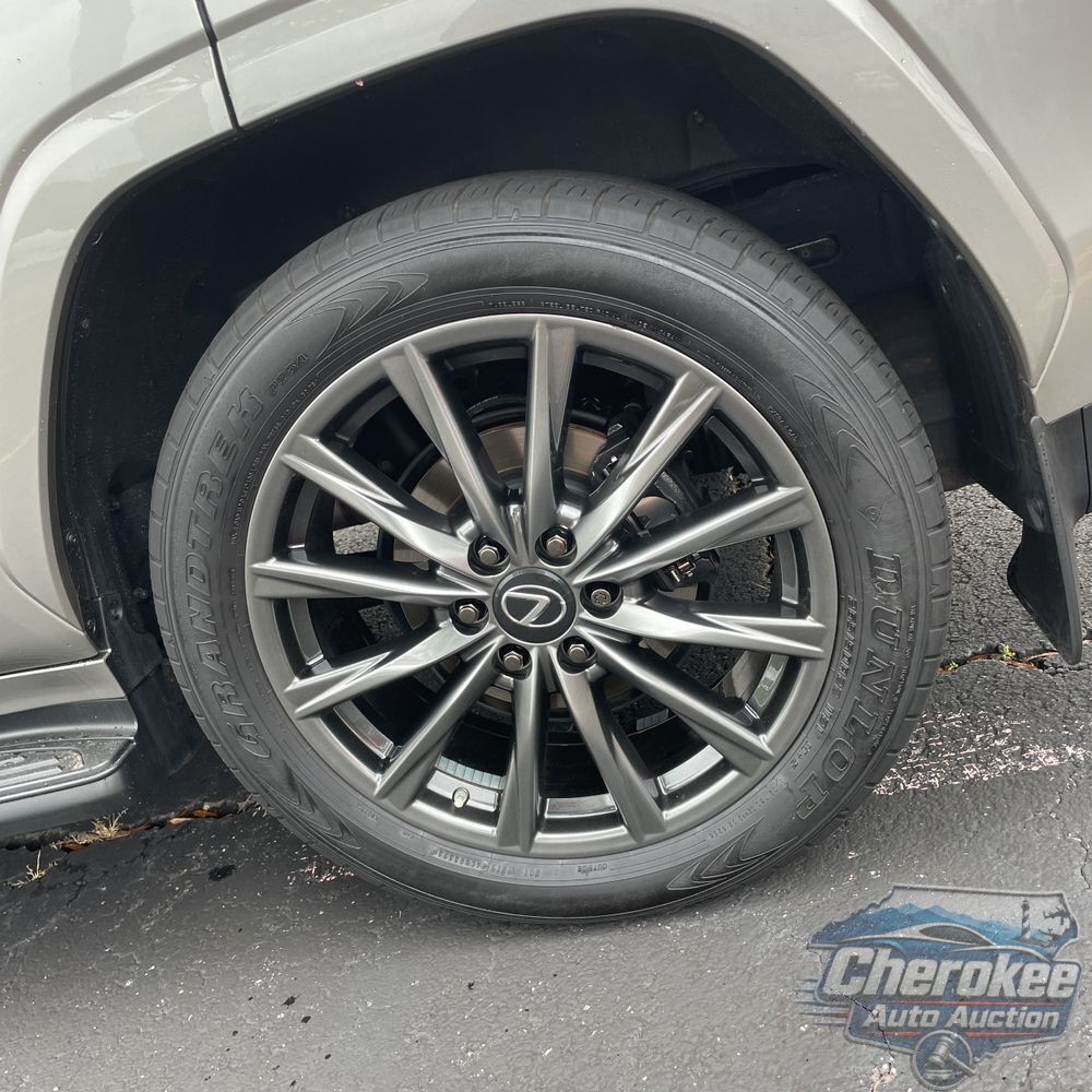 2023 Lexus LX 600 F SPORT Handling