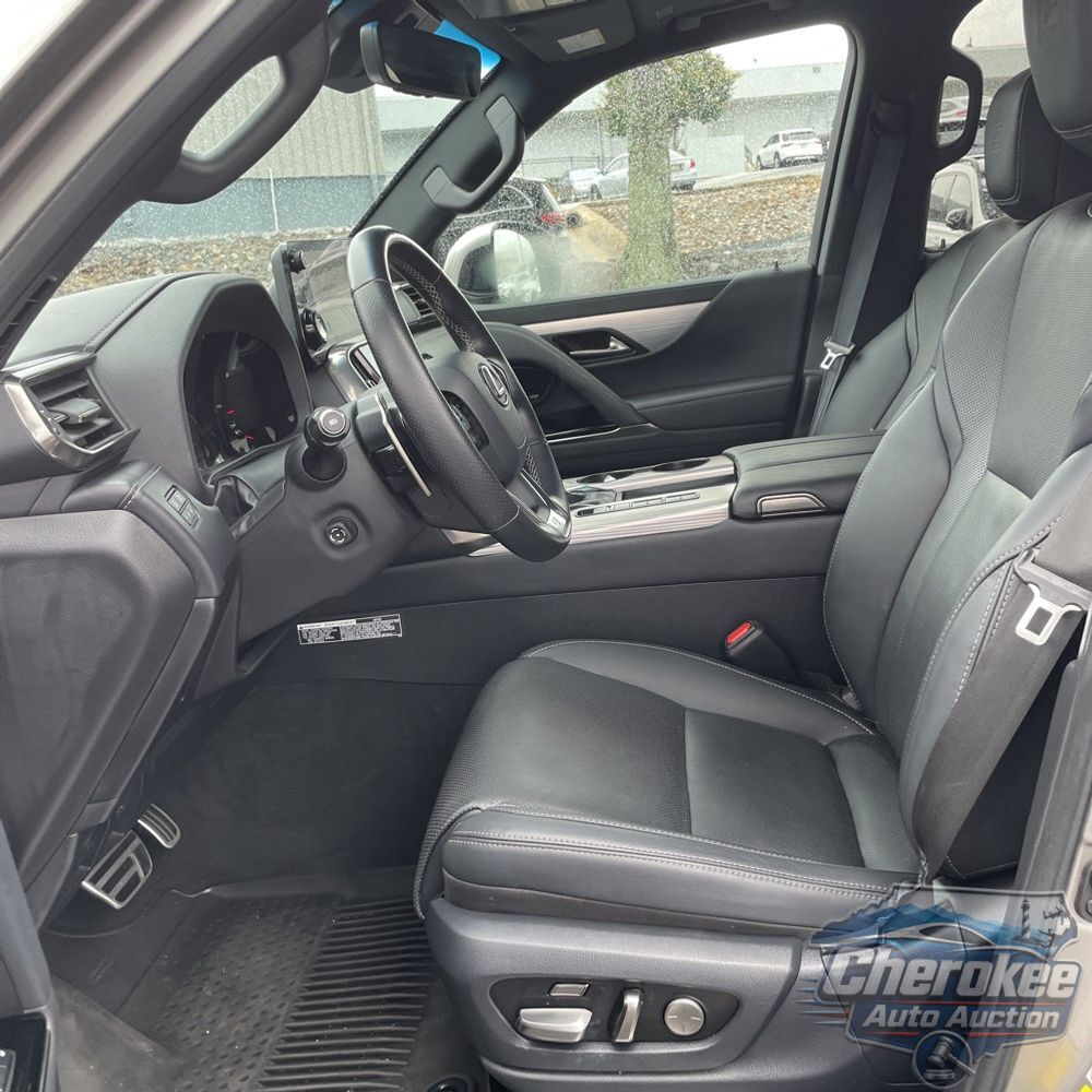 2023 Lexus LX 600 F SPORT Handling