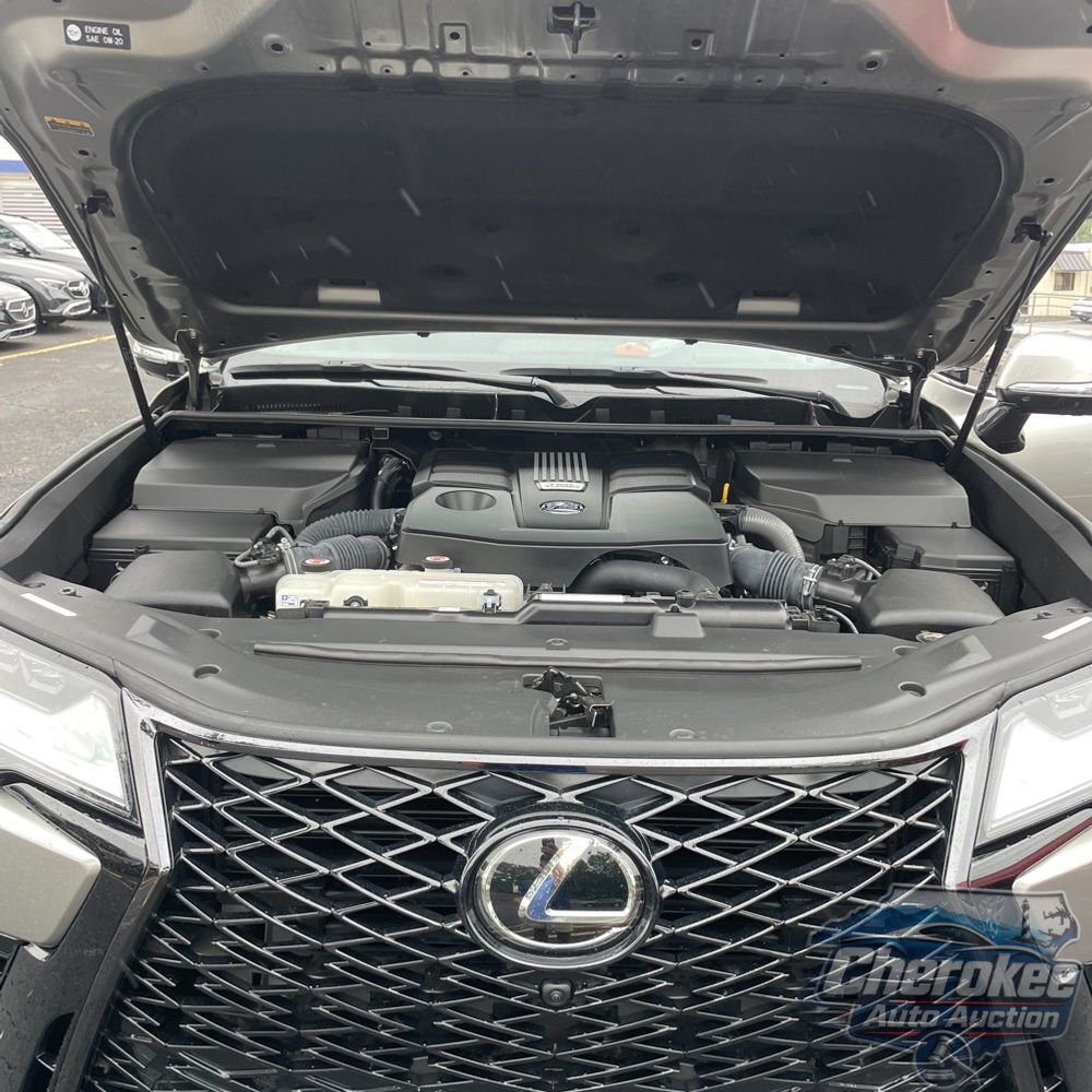2023 Lexus LX 600 F SPORT Handling