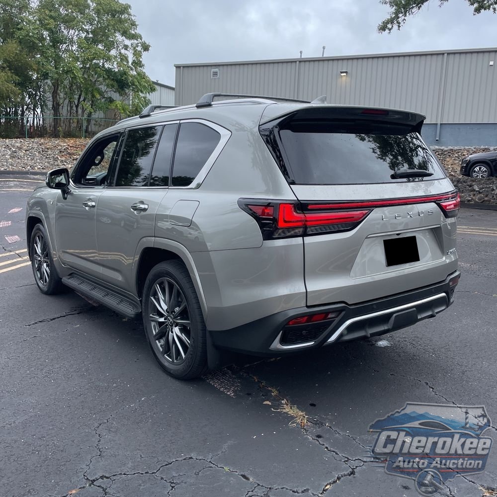 2023 Lexus LX 600 F SPORT Handling