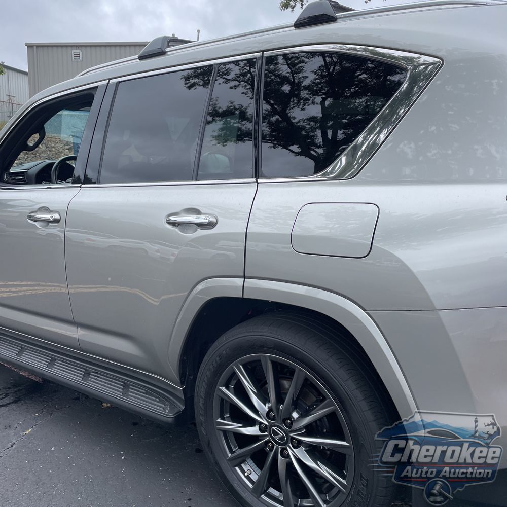 2023 Lexus LX 600 F SPORT Handling