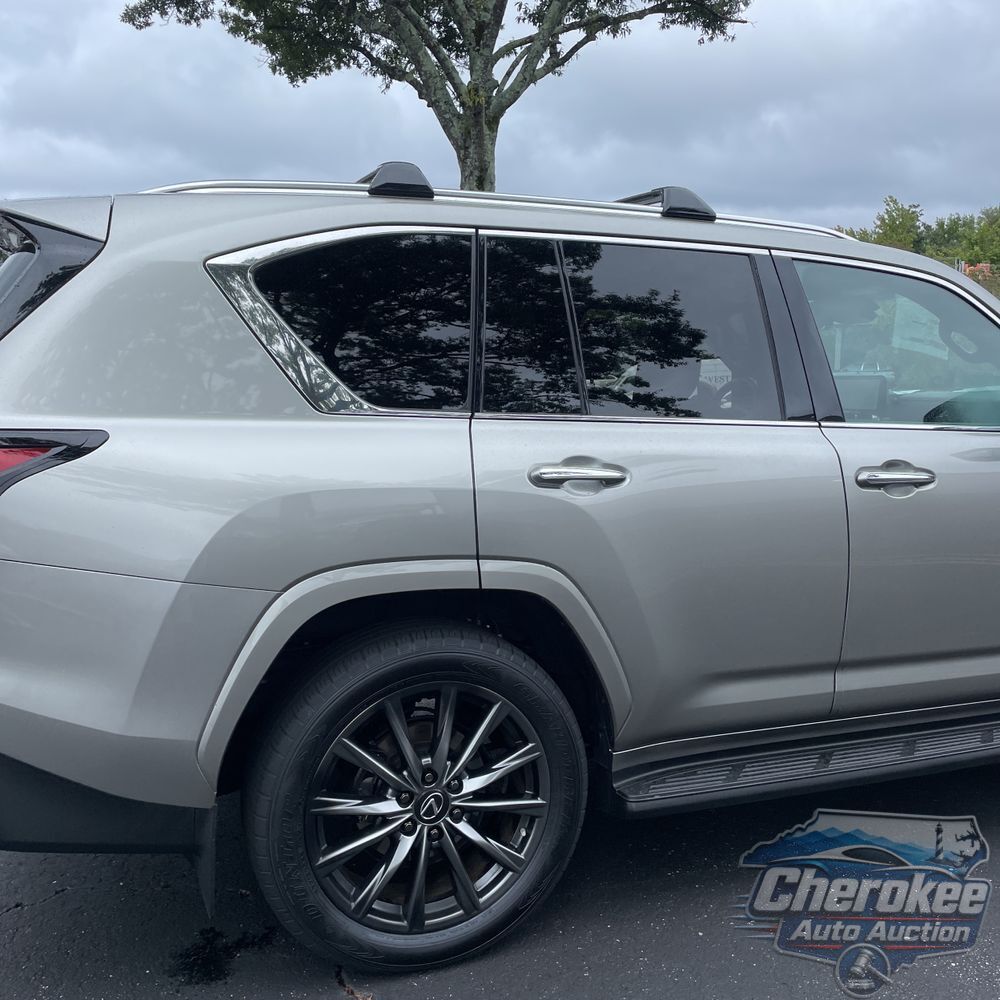 2023 Lexus LX 600 F SPORT Handling