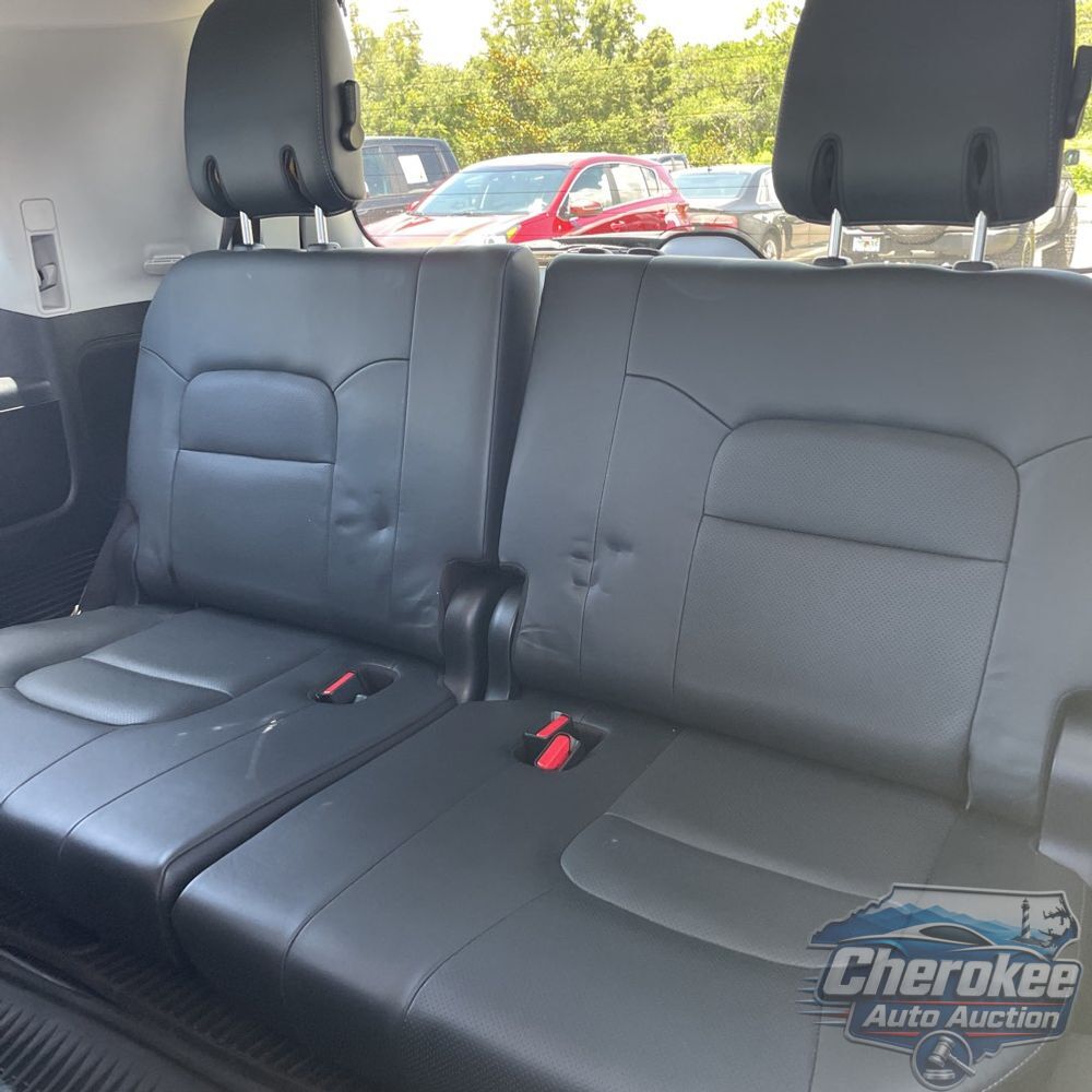 2018 Toyota Land Cruiser Base