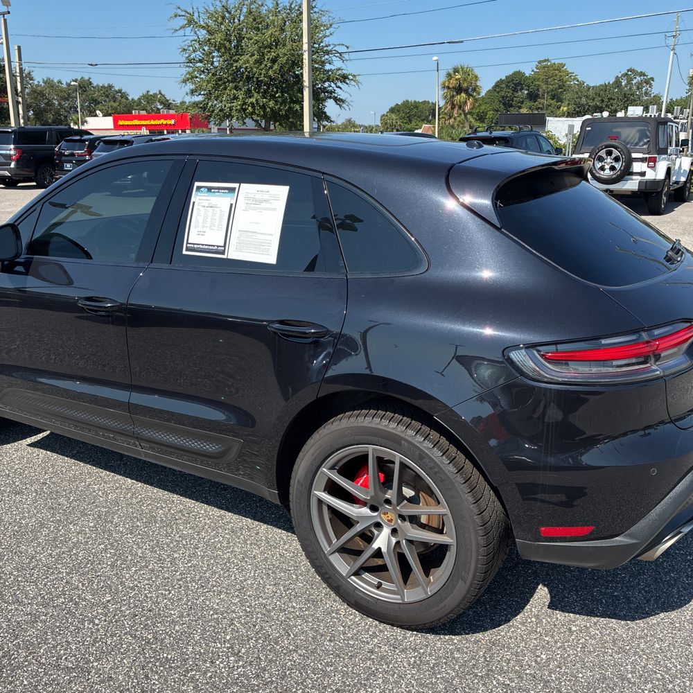 2022 Porsche Macan S