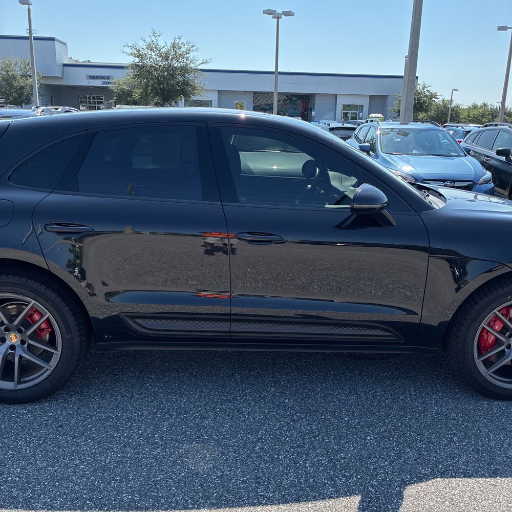 2022 Porsche Macan S